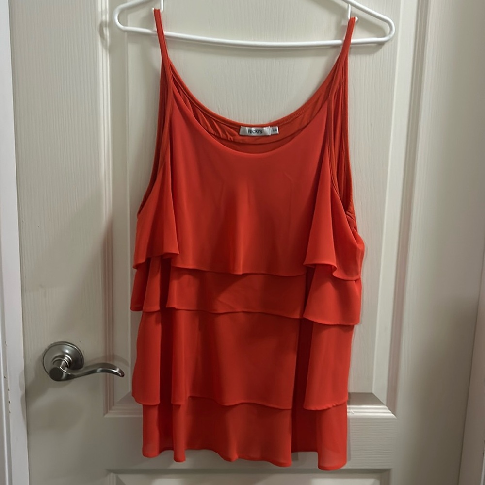 Ricki’s flowy tank top, size large